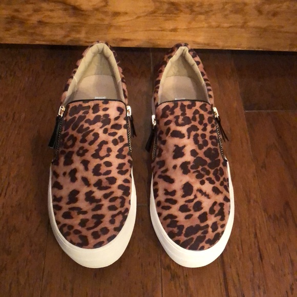 Not Rated Leopard Shoes - Picture 2 of 9